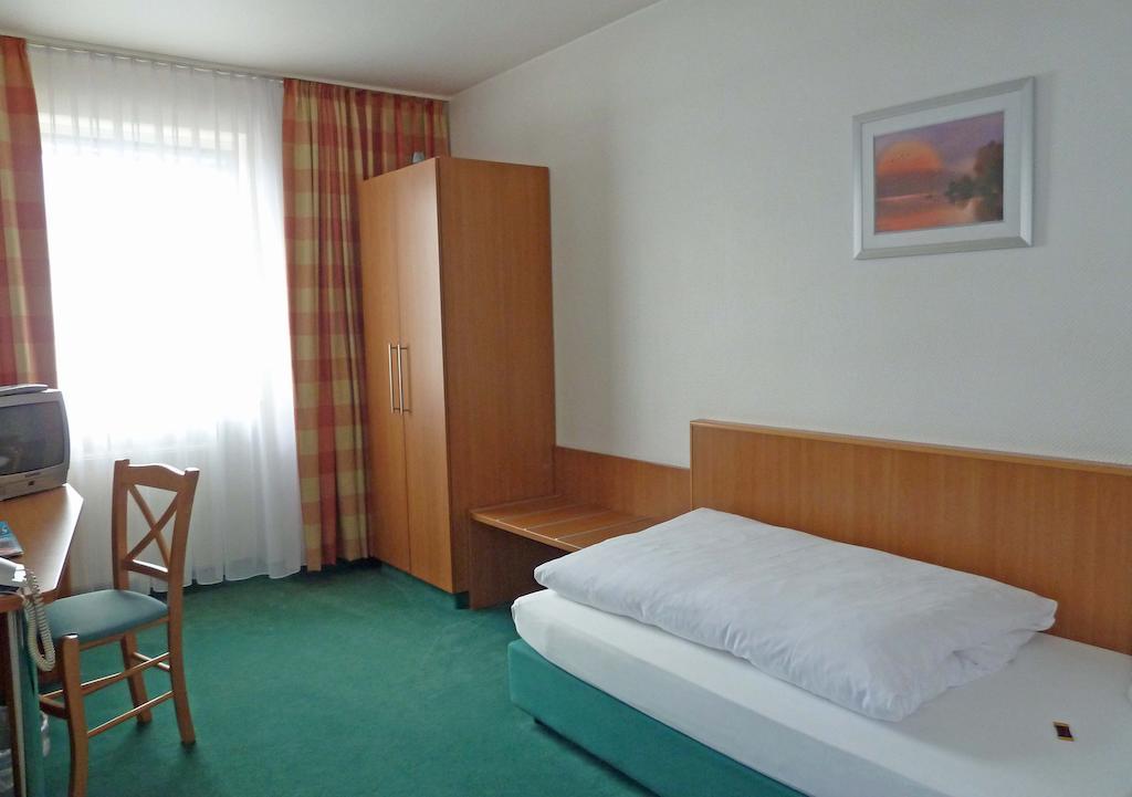 זולצבאך Landhotel Sulzbacher Hof חדר תמונה